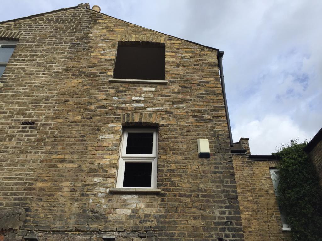 Extension & Refurbishment SE05